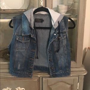 Jean crop with grey hoodie